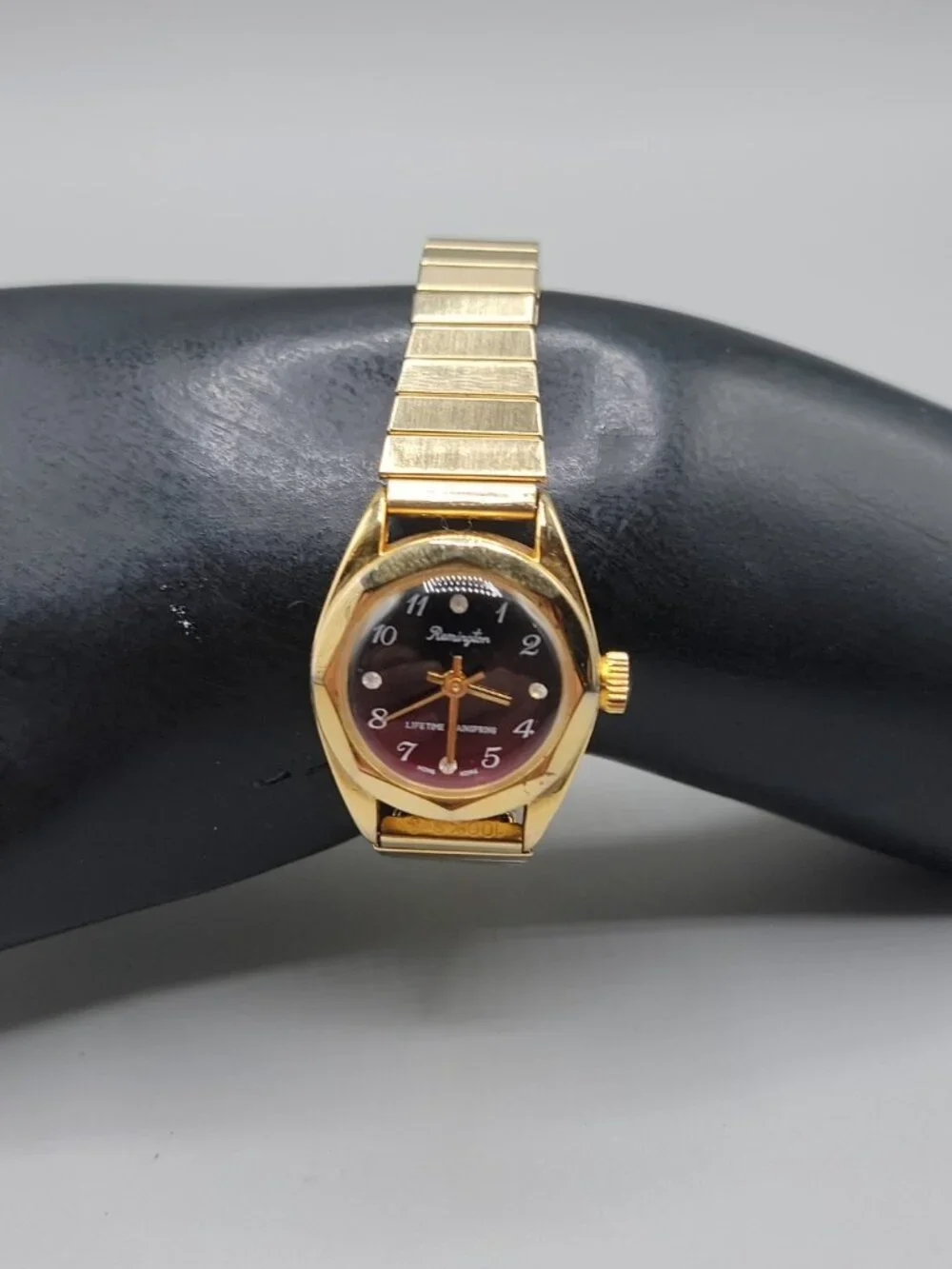 Remington Manual Wind Watch Ladies 24mm Burgundy Dial 6
